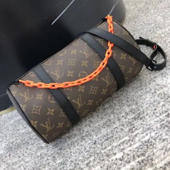 PAPILLON VUITTON LOUIS 0625